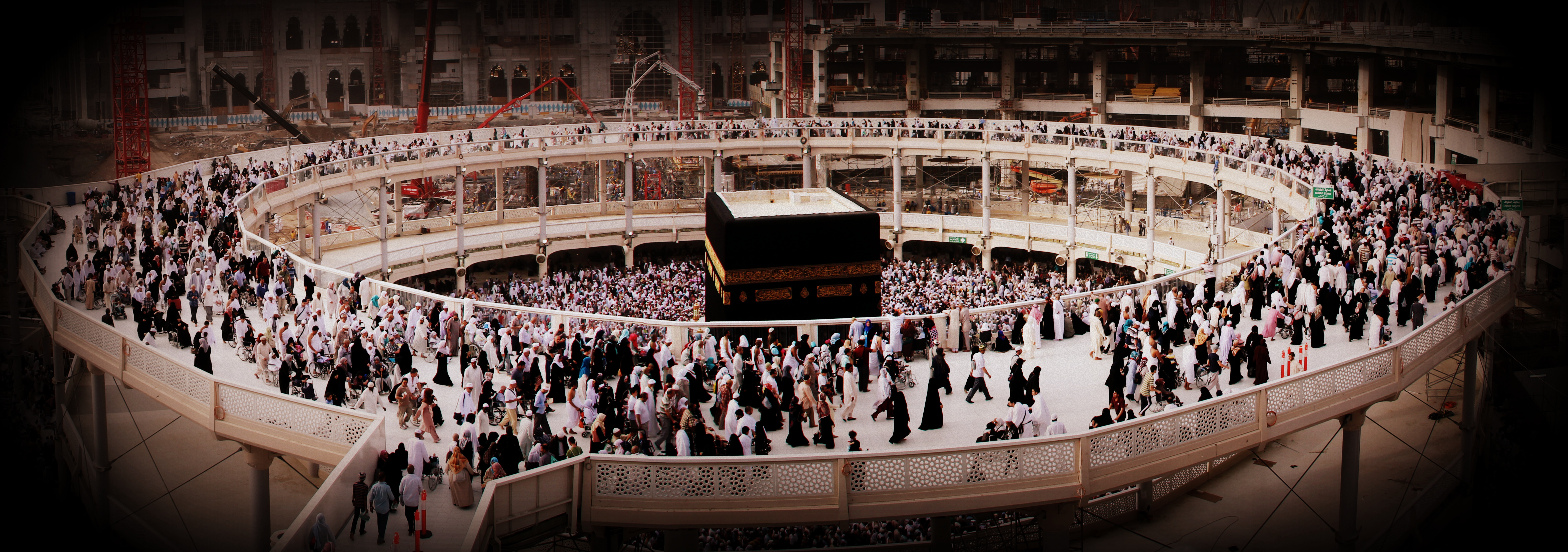 مكة المكرمة والمدينة المنورة
